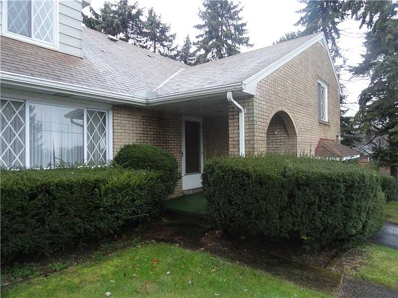 2nd image of 3800 Alice Ave