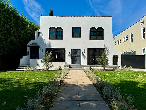 2nd image of 237 N Irving Blvd #0