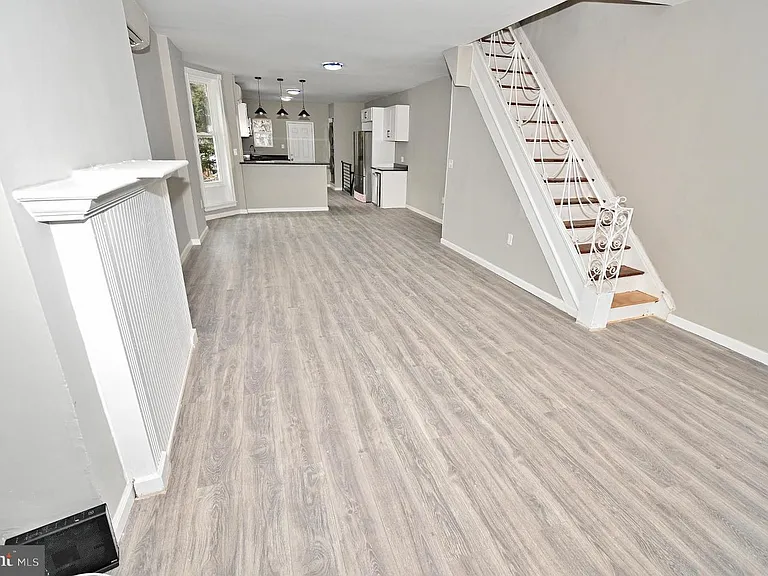 614 N Frazier St — Photo 23