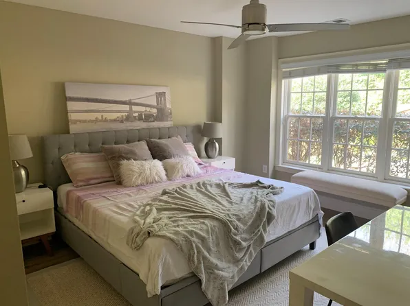 670 Cumberland Cir NE, Atlanta, GA 30306