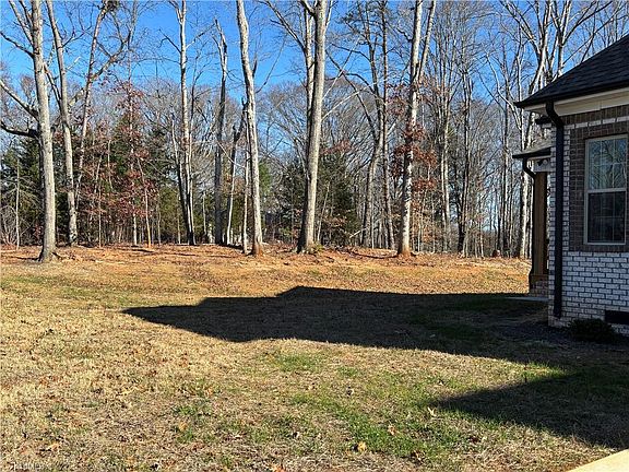 4th image of 5483 Meadowlark Ct