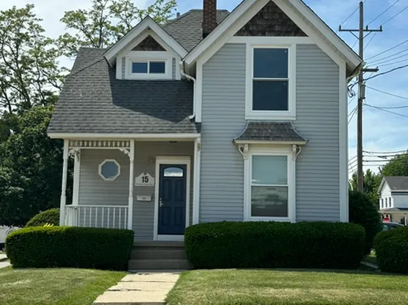 15 N 6th Ave, Saint Charles, IL 60174