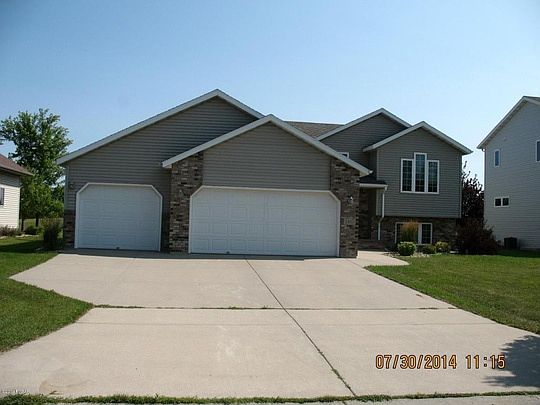 1st image of 2920 Eagle Dr