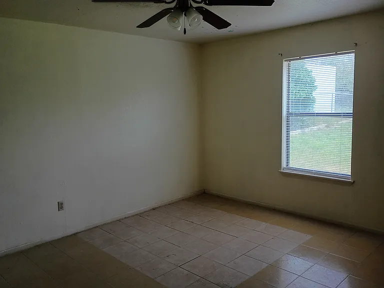 1234 Royal Crown Dr — Photo 9