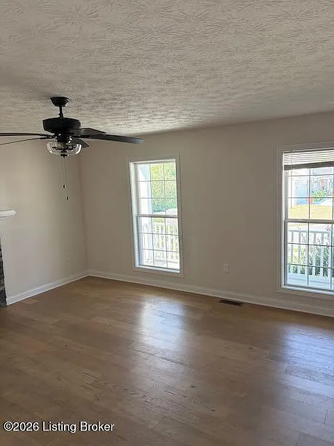 4 bed, 2.5 bath, 2413 sqft, $2,795 — Photo 3
