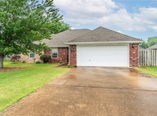 3449 Mulberry Ln, Springdale, AR 72764