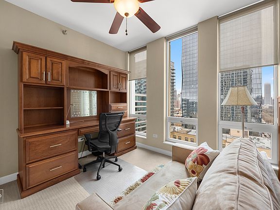 5th image of 1400 S Michigan Ave APT 1503