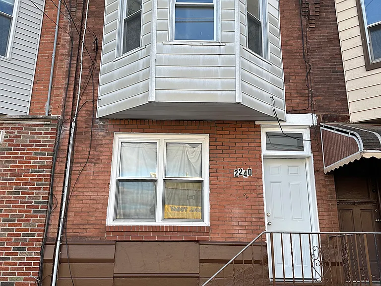 2240 Snyder Ave — Photo 1