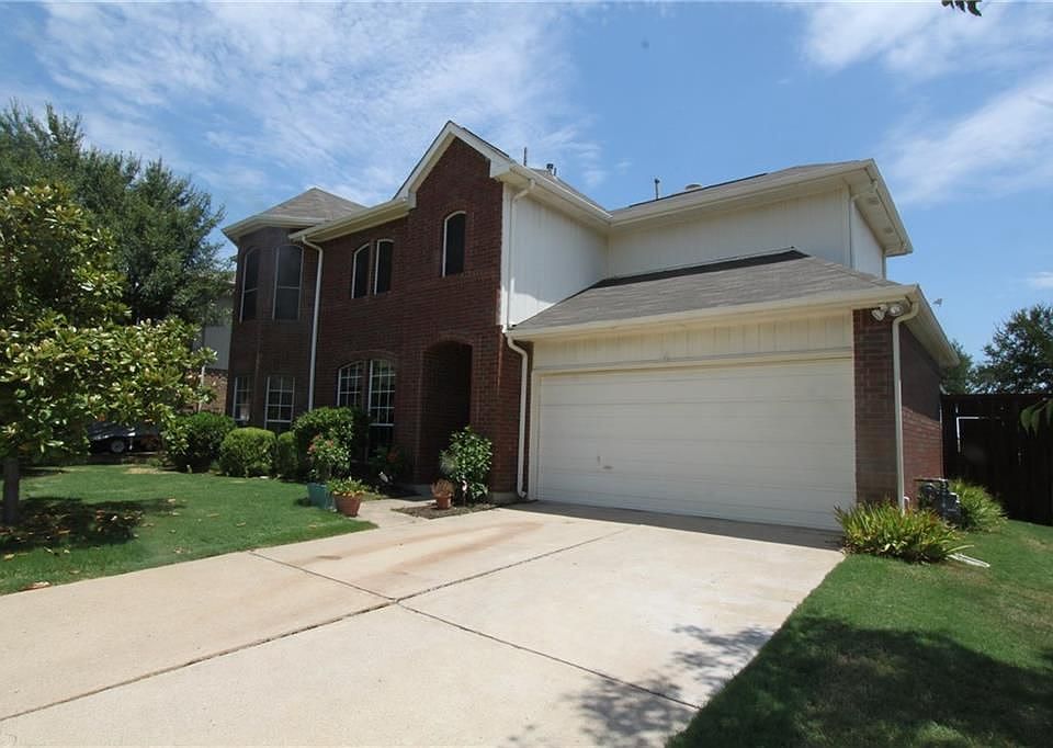 1st image of 2216 Shelmar Dr