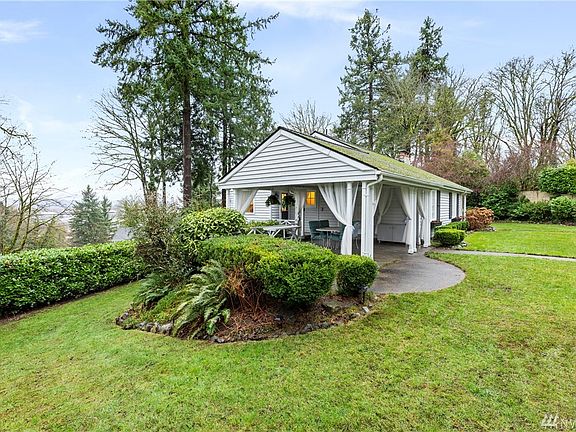4th image of 425 Glenwood Ln
