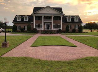 560 Heather Ln, Moncks Corner, SC 29461