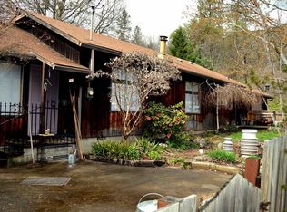 1103 4th Ave, Gold Hill, OR 97525