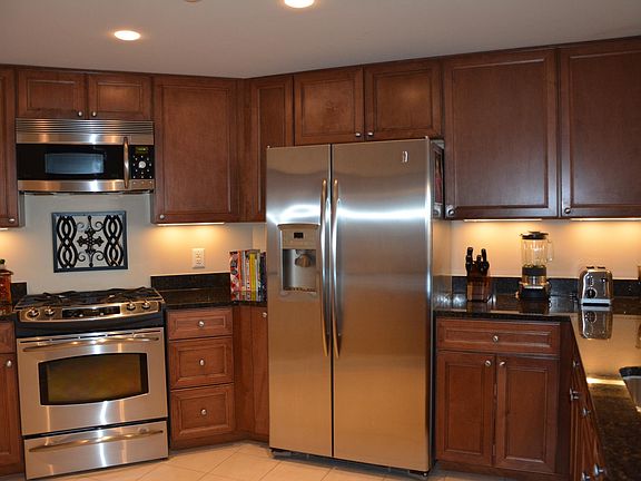 5th image of 5 Park Pl APT 510