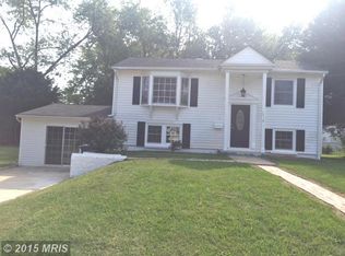 1218 E Longview Dr, Woodbridge, VA 22191