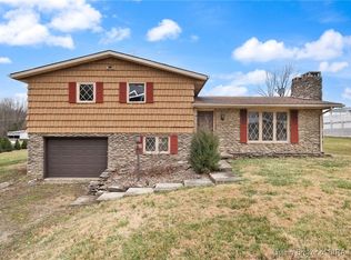 107 W Lakeview Dr, Salem, IN