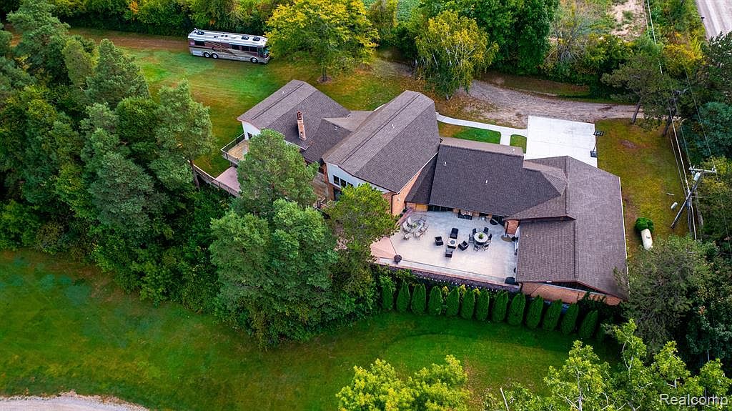 17521 31 Mile Rd, Ray, MI 48096 Zillow