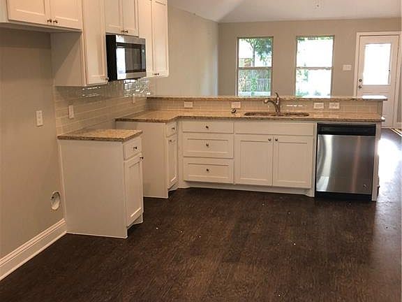 2nd image of 2423 Fonville Dr