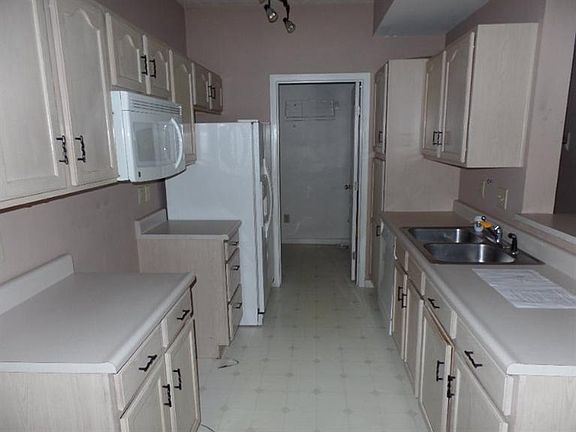 5th image of 4230 Endeavor Dr #41-102