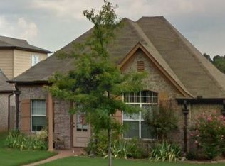 8899 Macon Rd, Cordova, TN 38018