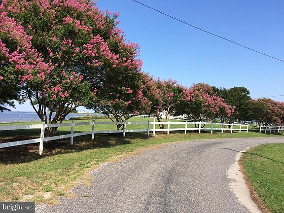 2nd image of Lake Rd