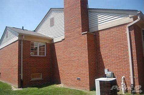 18801 Maple Cir N, photo 12