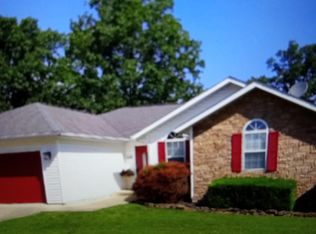 243 Neals Trl, Reeds Spring, MO 65737