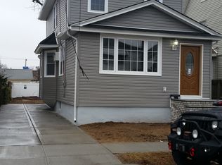 22021 134th Rd, Laurelton, NY 11413