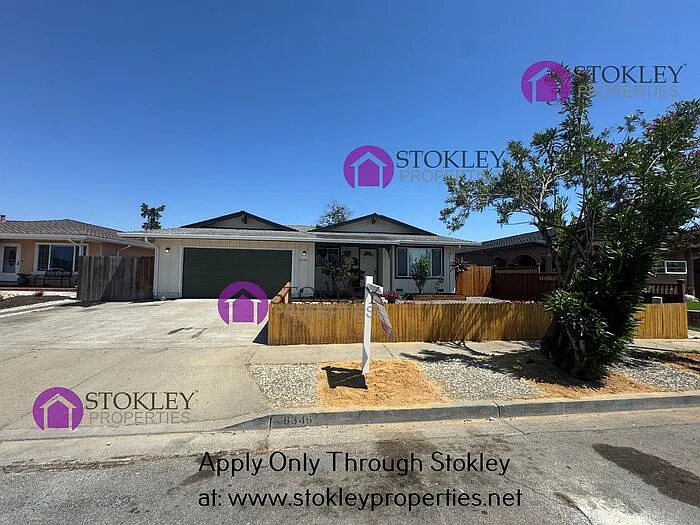 6346 Escallonia Dr — Photo 2