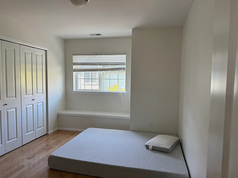 1044 NE Ingram St #1 — Photo 7