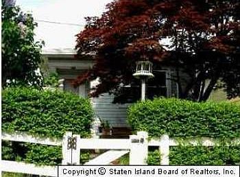 1st image of 934 Hylan Blvd