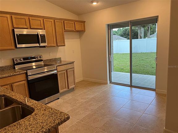 2nd image of 18 Emerald Ln #B
