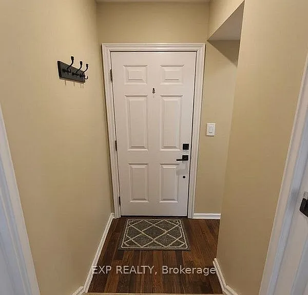 11 Martina Cres — Photo 2