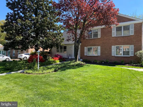 8406 Geneva Mason Rd, Potomac, MD 20854