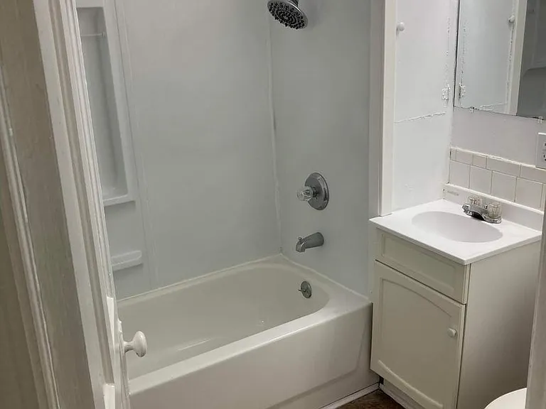 2822 Jules St — Photo 10