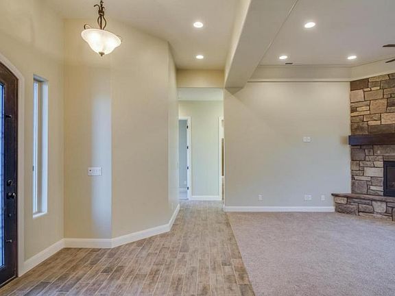 3rd image of 2067 E Cozy Cactus Ln