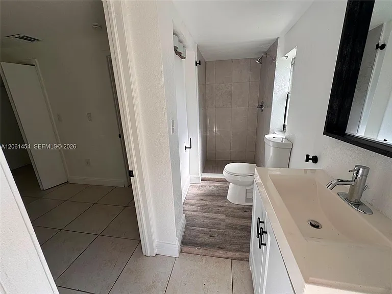 124 NW 89th St — Photo 6