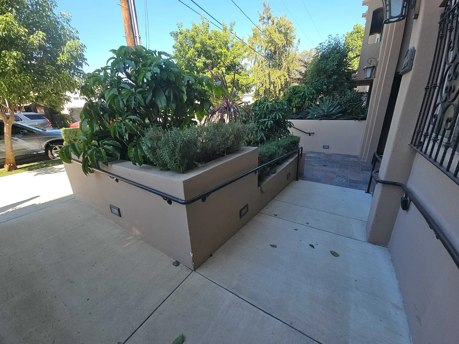 2 bed, $3,420 — Photo 2