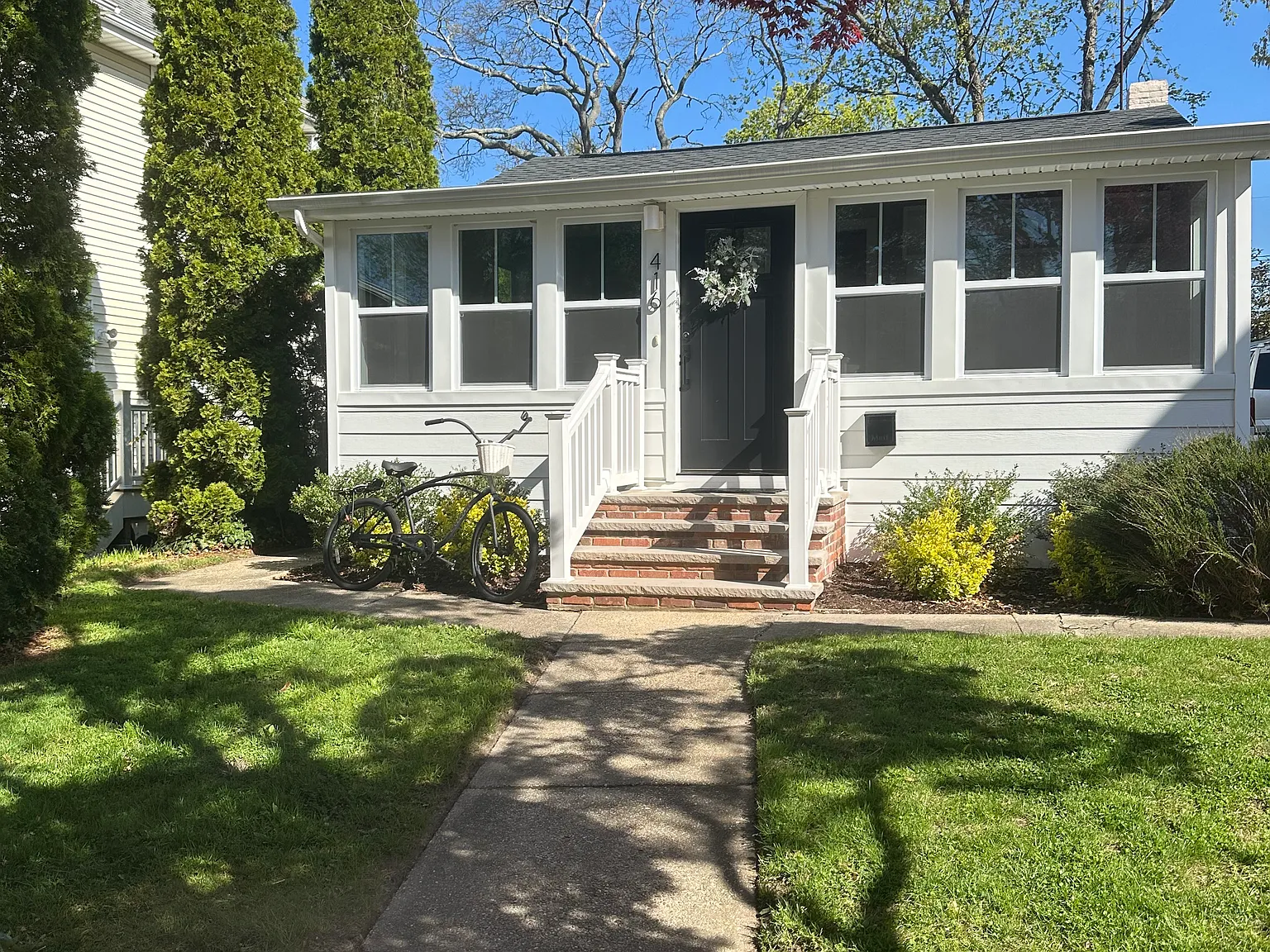 416 Ludlow Ave — Photo 1