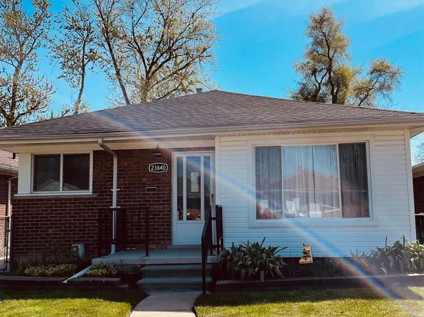 23840 Moritz St, Oak Park, MI 48237