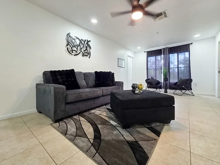 3800 SW 20th Ave #411C — Photo 2