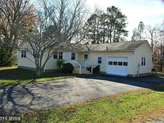 3rd image of 18975 Hodges Ln