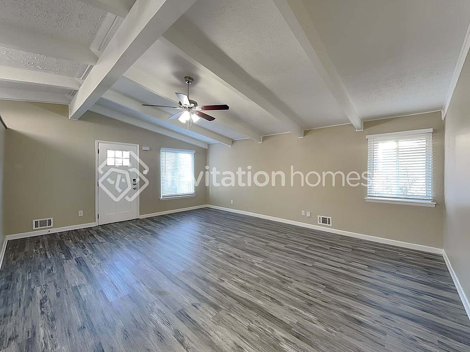 1st image of 2996 Horse Shoe Dr SE