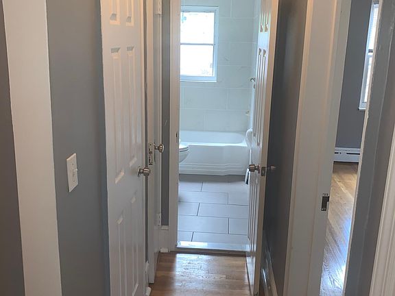4th image of 60 Lincoln Ave #1