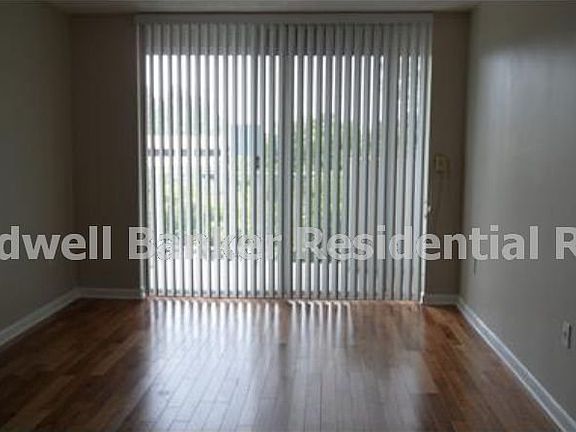 4th image of 1300 NE Miami Gardens Dr APT 316E