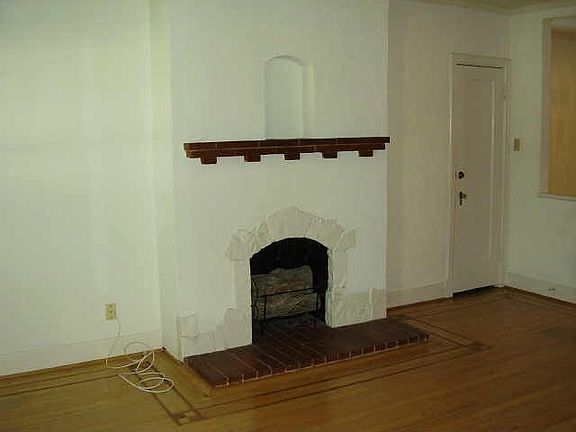 2nd image of 4116 University Blvd
