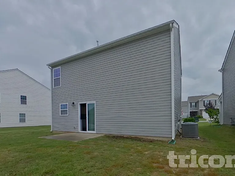 2653 McIntosh St — Photo 15