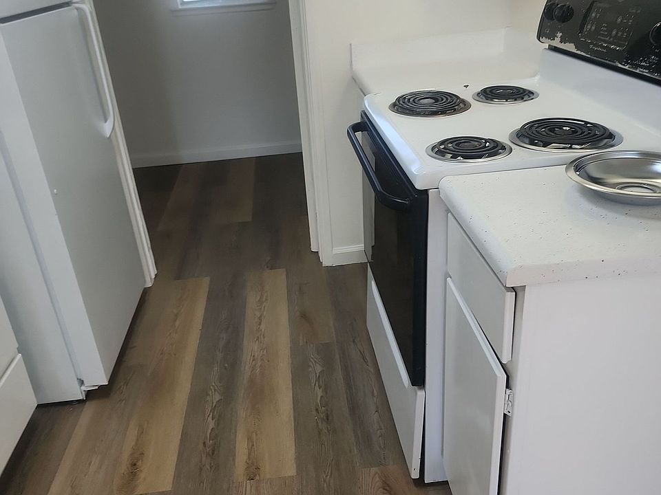 1st image of 15121 W C St APT 202