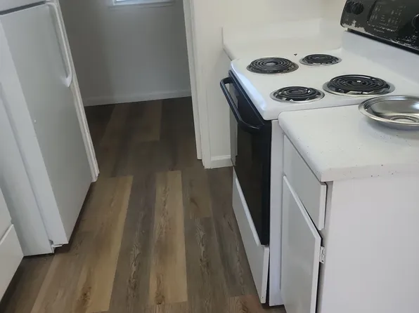 15121 W C St APT 202, Kerman, CA 93630