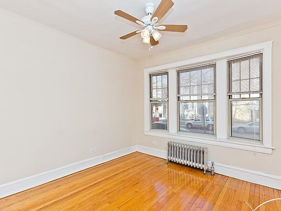 3rd image of 1609 W Berteau Ave #1