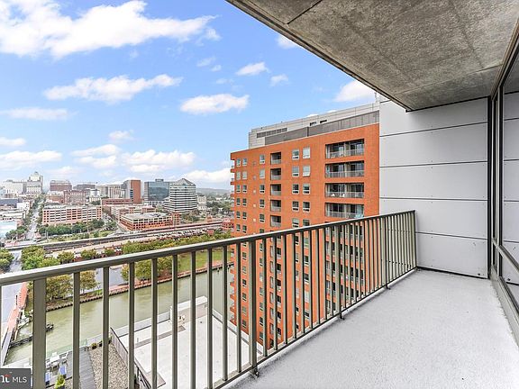 4th image of 105 Christina Lndg APT 1701